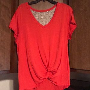 Woman’s short sleeve shirt